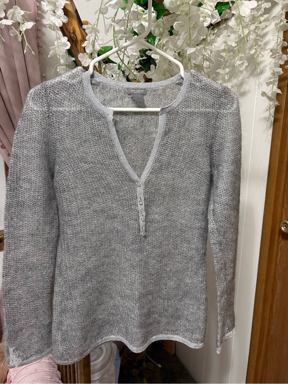 Ann Taylor Cashmere Light Gray V-Neck Henley Sweater